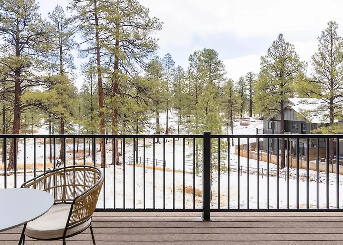 Holiday home With Near Pine Canyon *