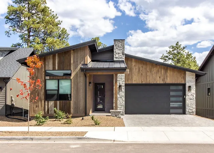 Holiday home With Near Pine Canyon *