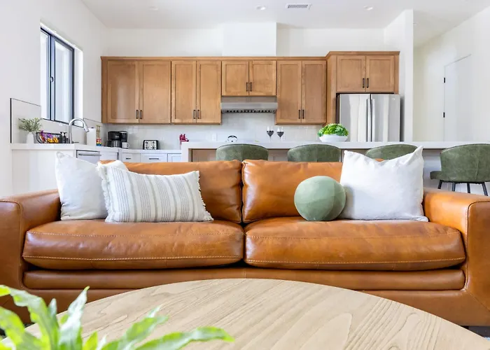 Holiday home With Near Pine Canyon