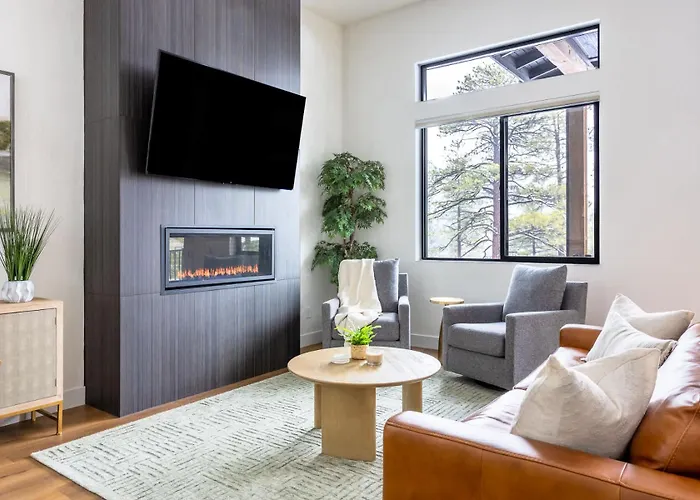 Holiday home With Near Pine Canyon *