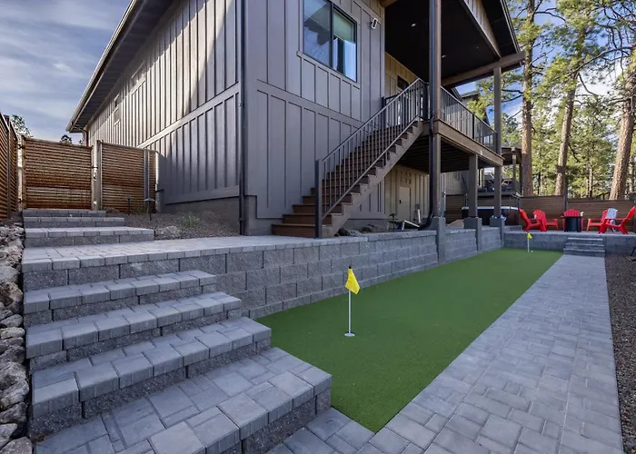Holiday home With Near Pine Canyon